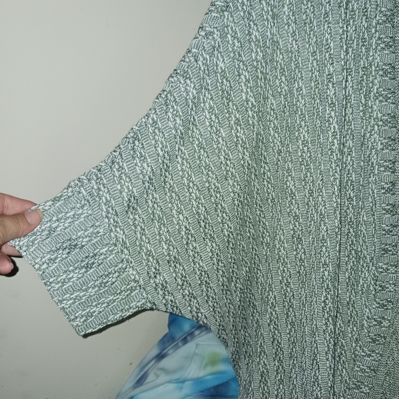Cardigan - Picture 3 of 4